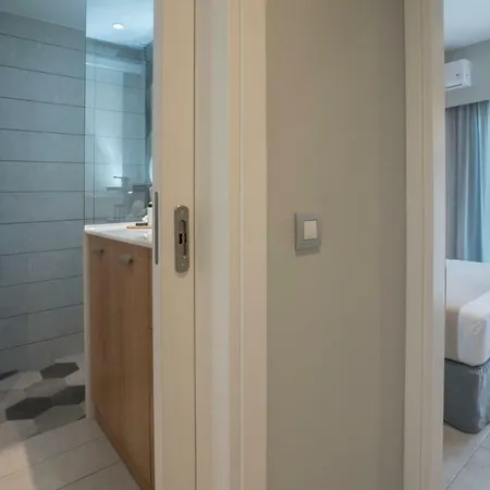 Mediterranean Luxury *